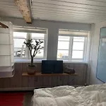 Feriehus Timberframe House Near Harbour