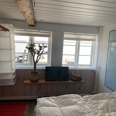 Hébergement de vacances Timberframe House Near Harbour